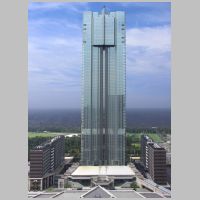 APA Hotel & Resort Tokyo Bay Makuhari, photo Xser21, Wikipedia.jpg